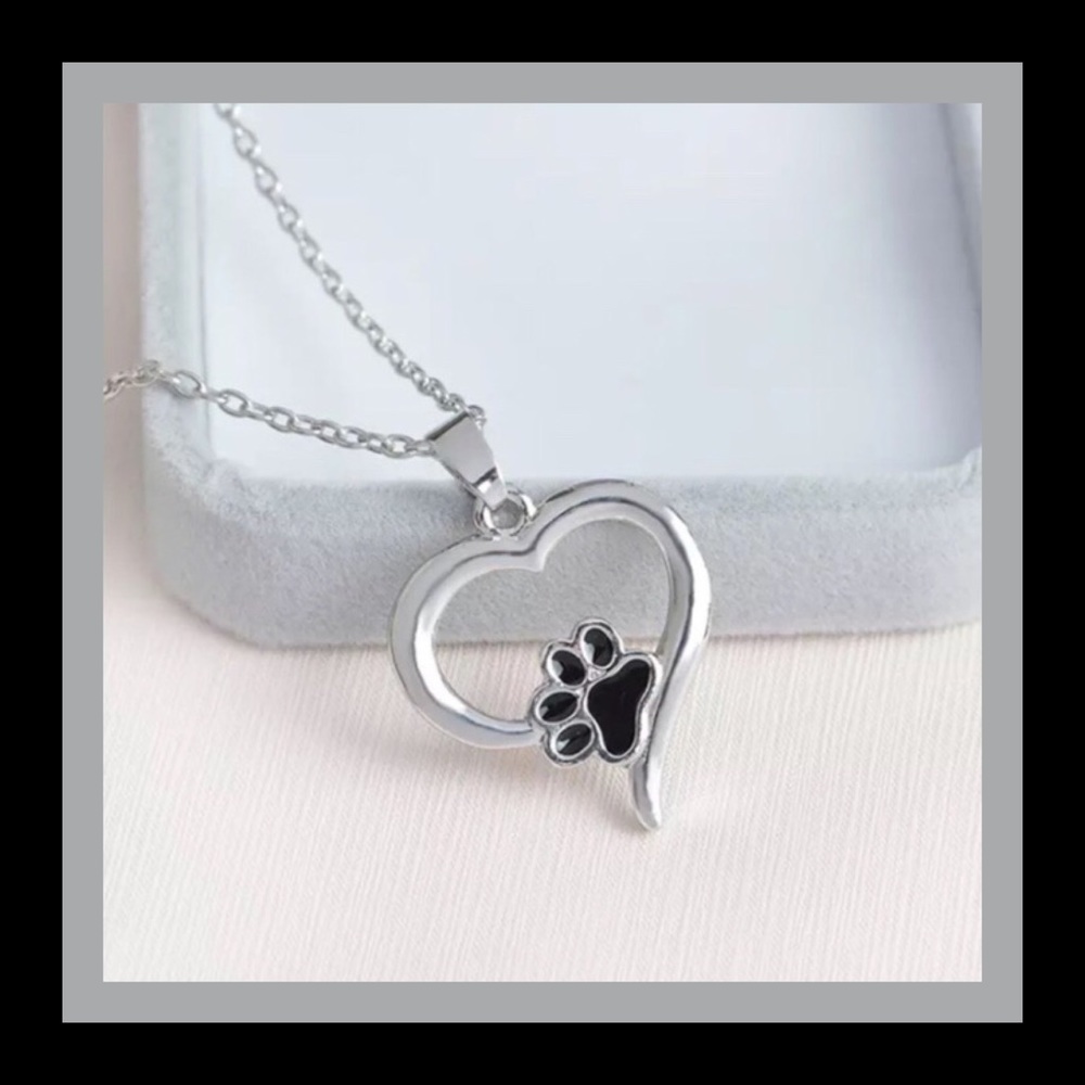 Heart Shaped Paw 🐾 Print Necklace